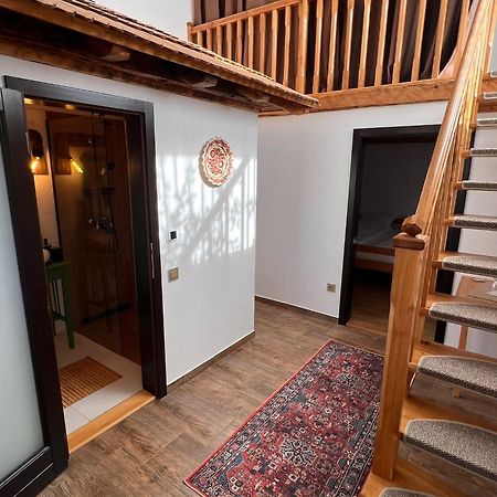 Famives Vendeghaz Bed & Breakfast Racu ภายนอก รูปภาพ